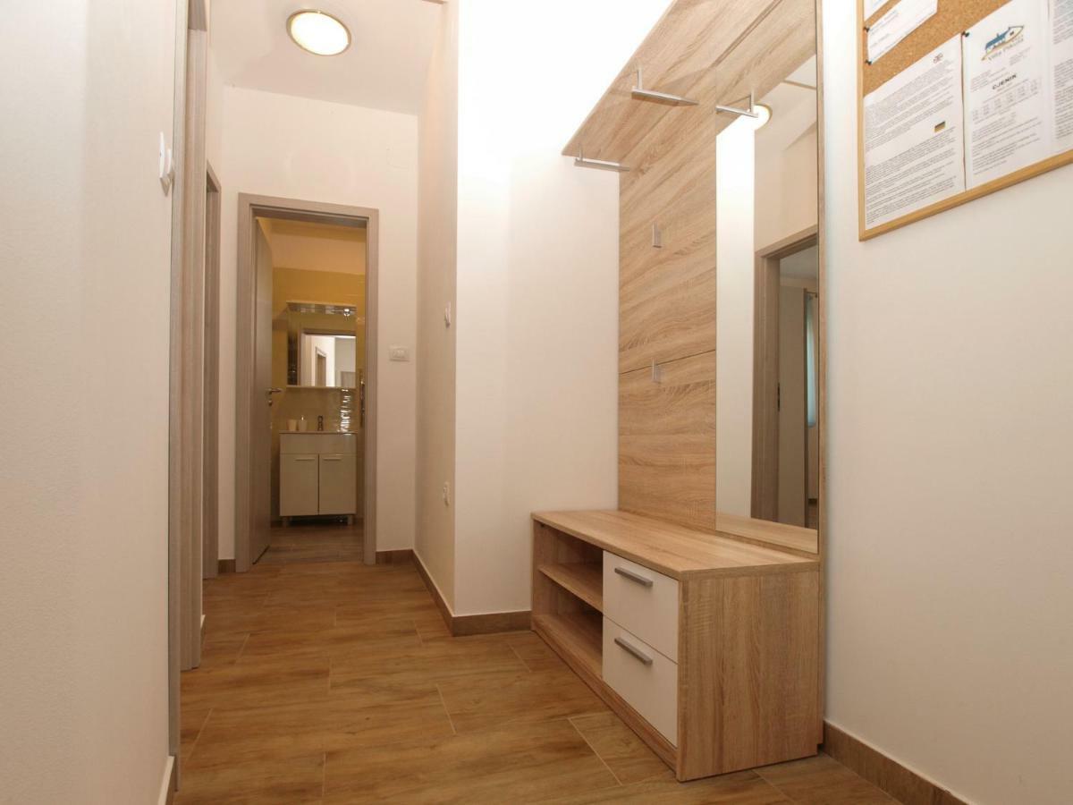 4 Stars Apartments-Pikula Fažana Esterno foto